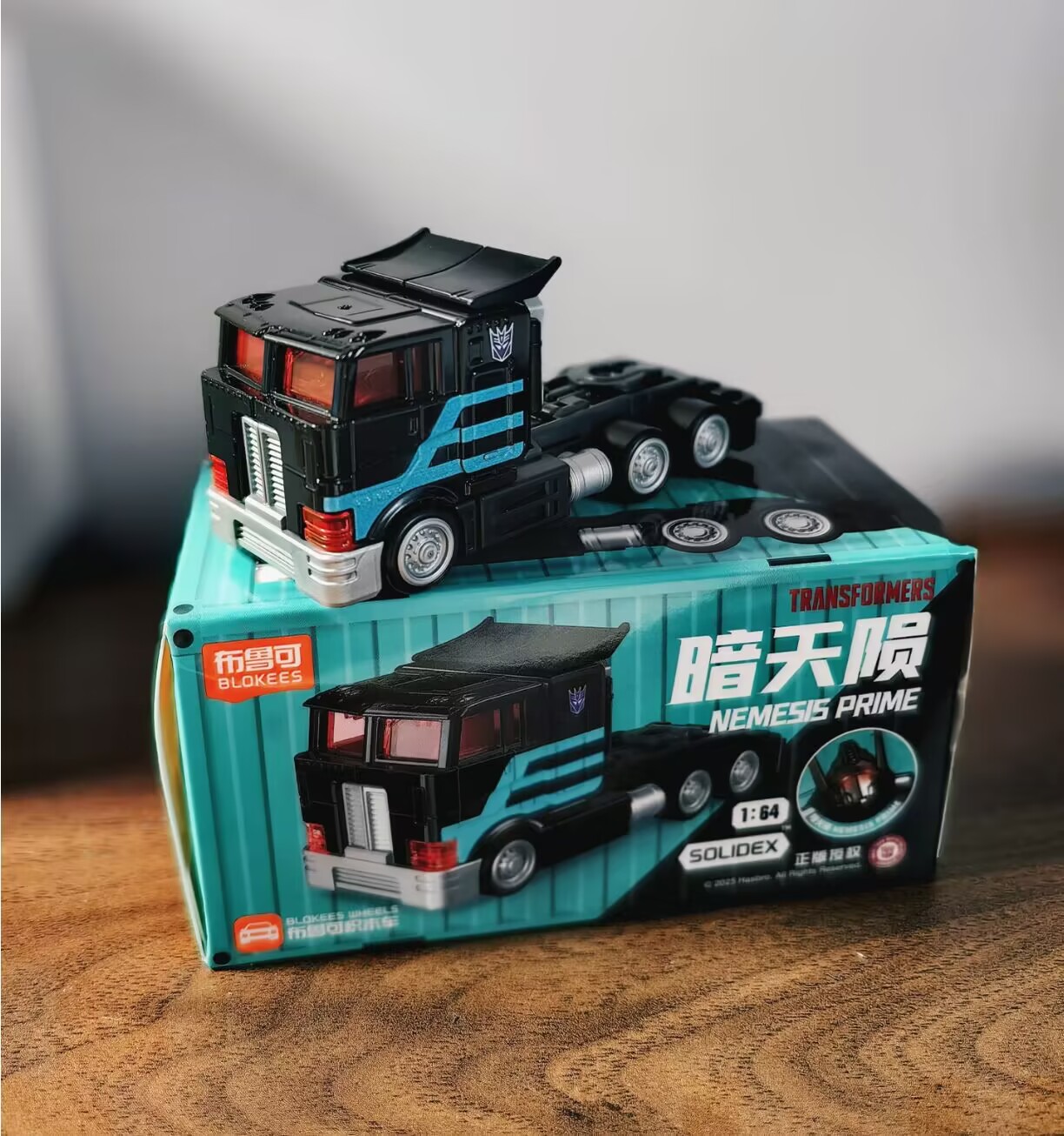 Blokees In Stock Transforming  - Model Kit Nemesis incelemesi ve fiyatı