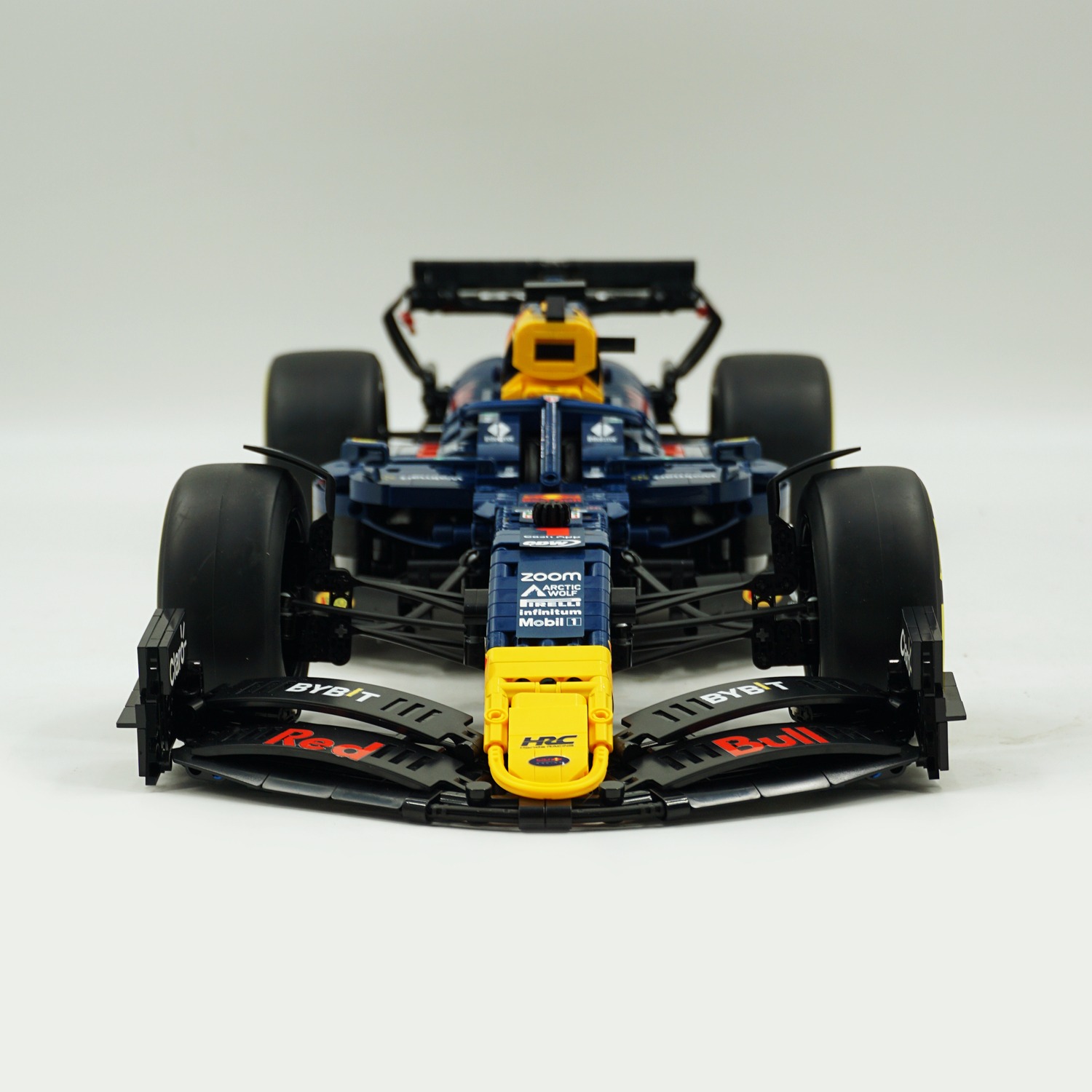2464PCS MOC Red Bull F1 RB19 S - Model Kit F1 incelemesi ve fiyatı